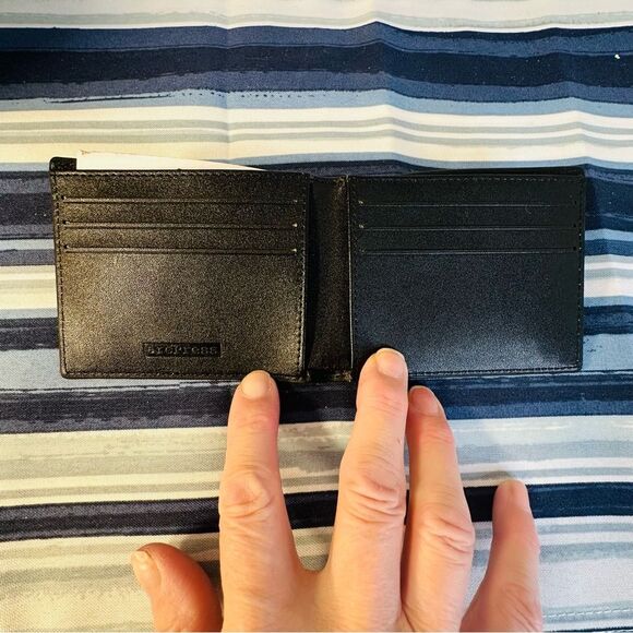 Arcpress Wallet - Picture 2 of 10